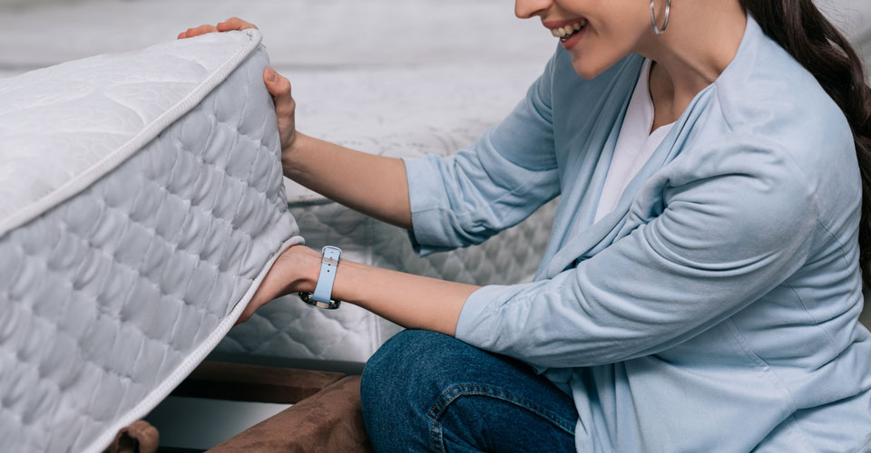 Choisir le drap-housse idéal pour une literie à tête et pieds relevables