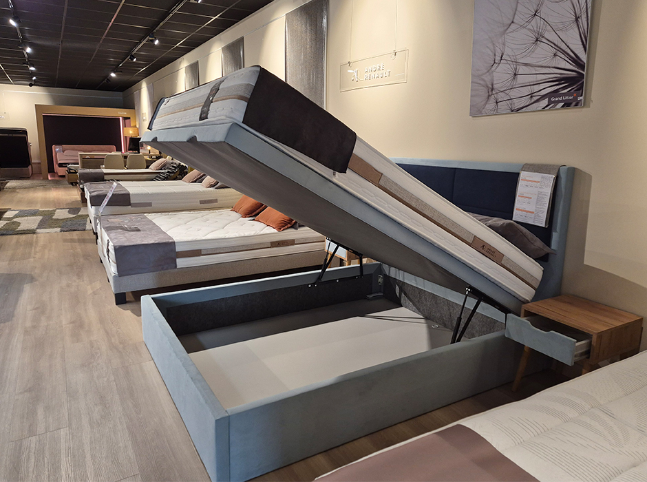 Un lit coffre au Grand Litier de Paris 8