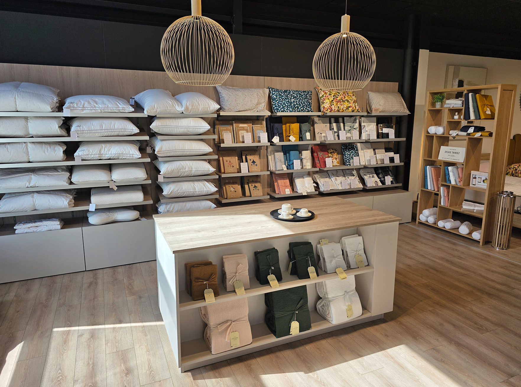 le coin linge du magasin Grand Litier de Saintes dans le 17