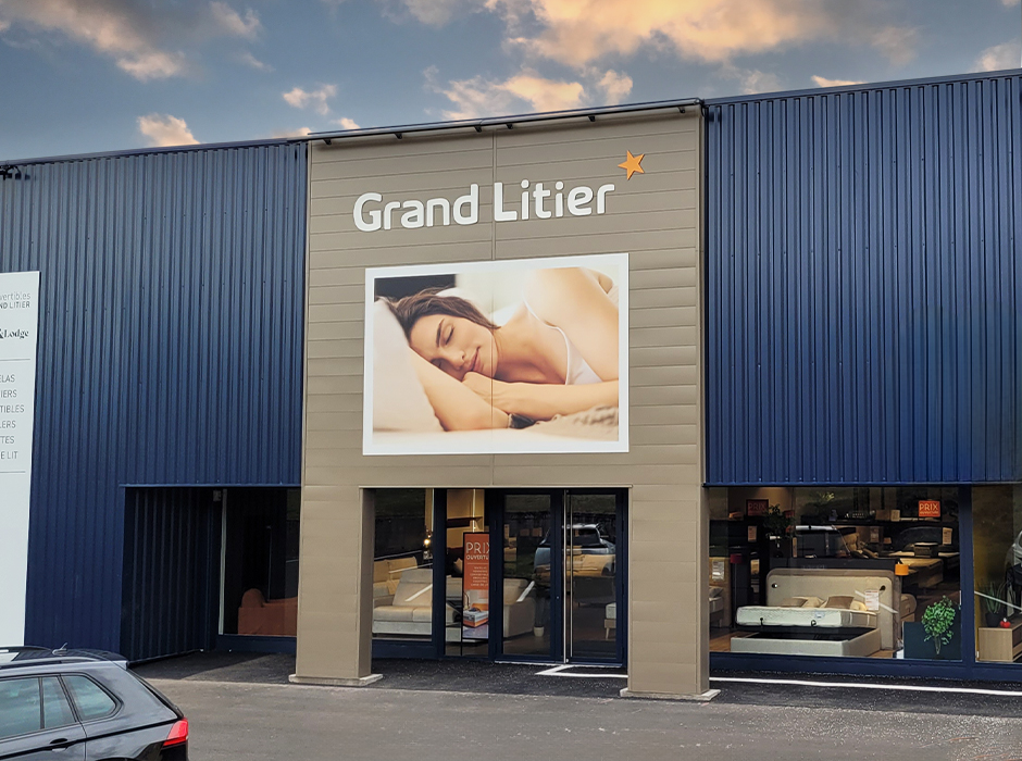 L'extérieur du magasin de literie Grand Litier de Issoire dans le Puy de Dome