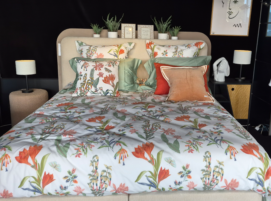 Une literie parée de linge de lit prémium dans le magasin Grand Litier de Reims