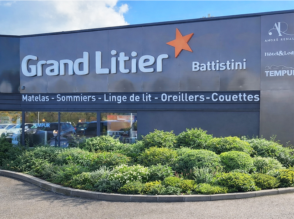 l'extérieur du magasin de literie Grand Litier de Vandoeuvre les Nancy